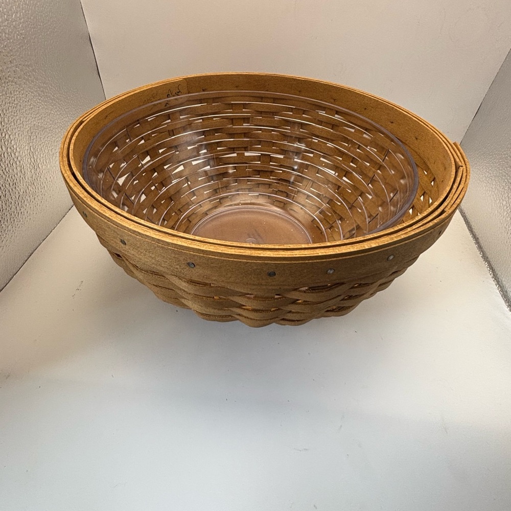 Longaberger Tan and White Woven Basket - Picture 10 of 15